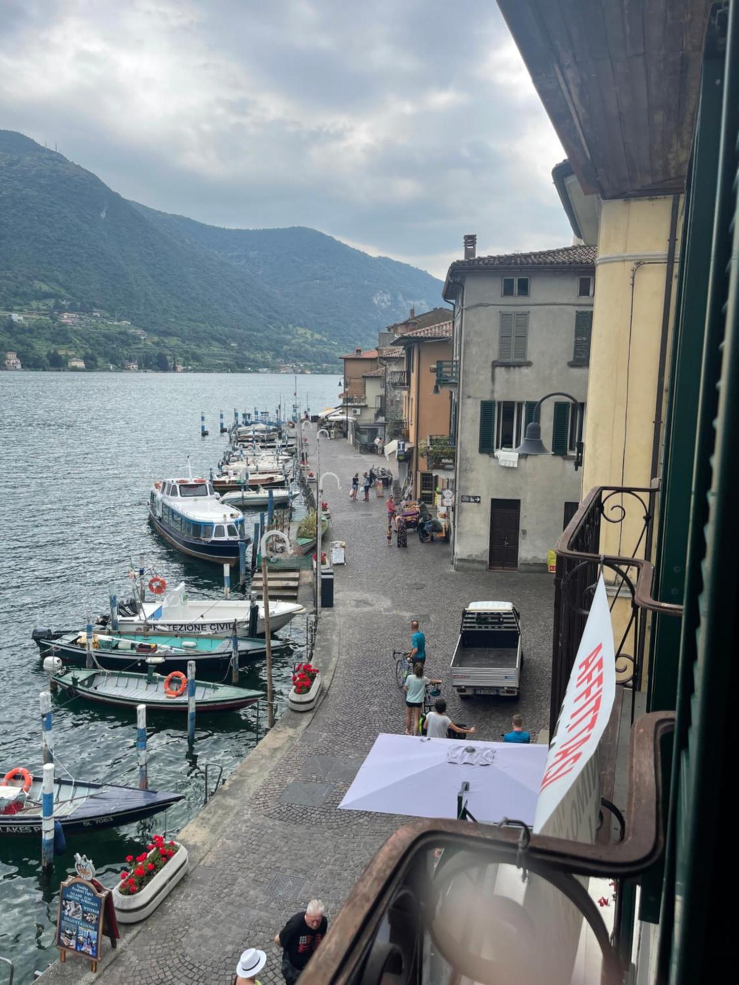 L'Isola Dei Sapori Apartment Monte Isola Bagian luar foto